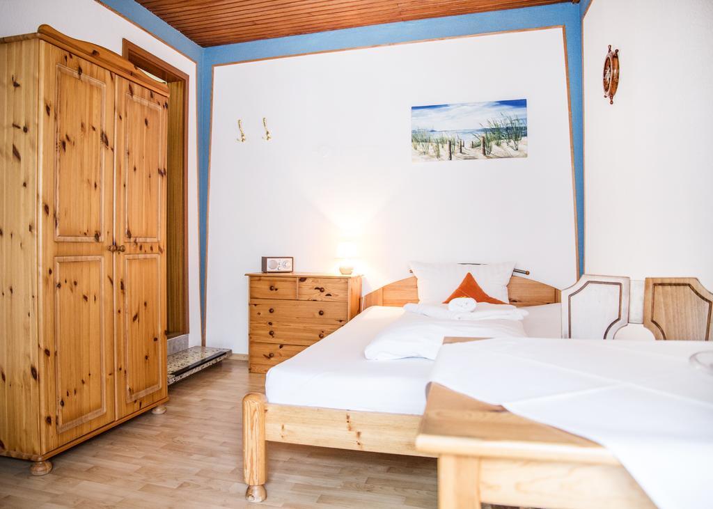 Hotel Tum Stueuermann Büsum Exteriör bild