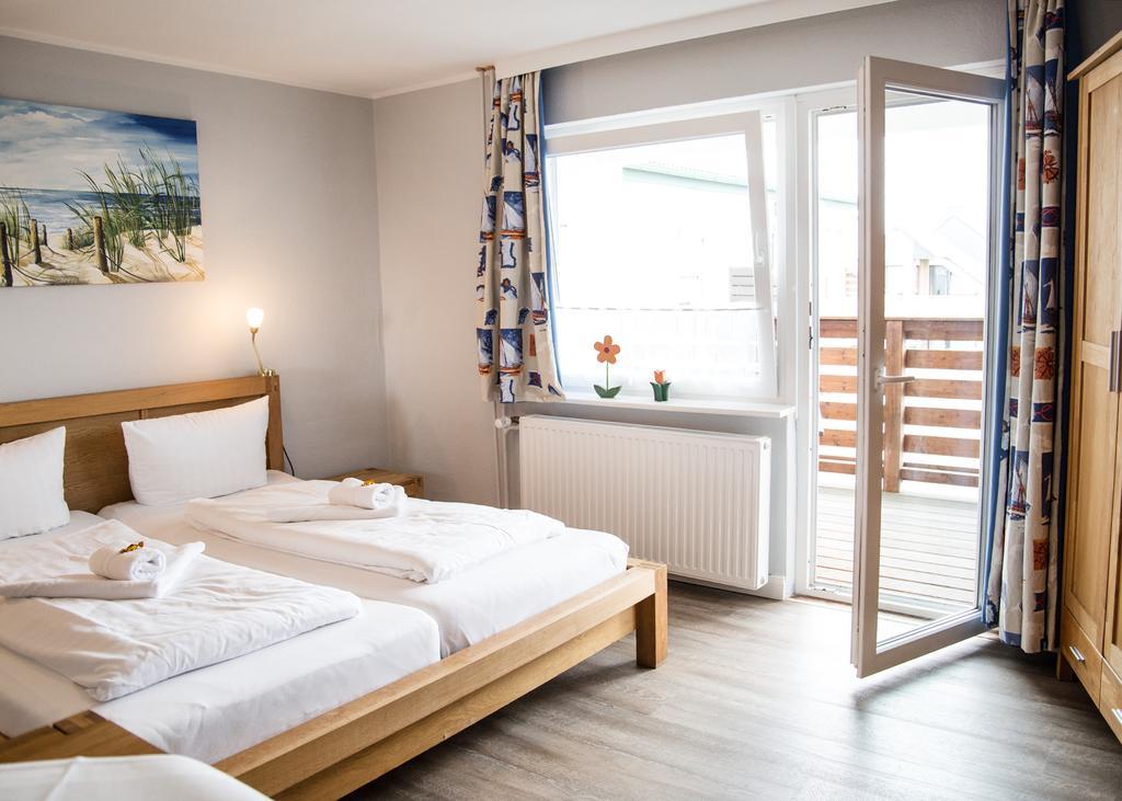 Hotel Tum Stueuermann Büsum Exteriör bild