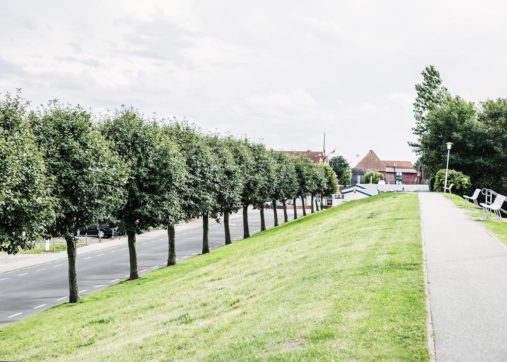 Hotel Tum Stueuermann Büsum Exteriör bild