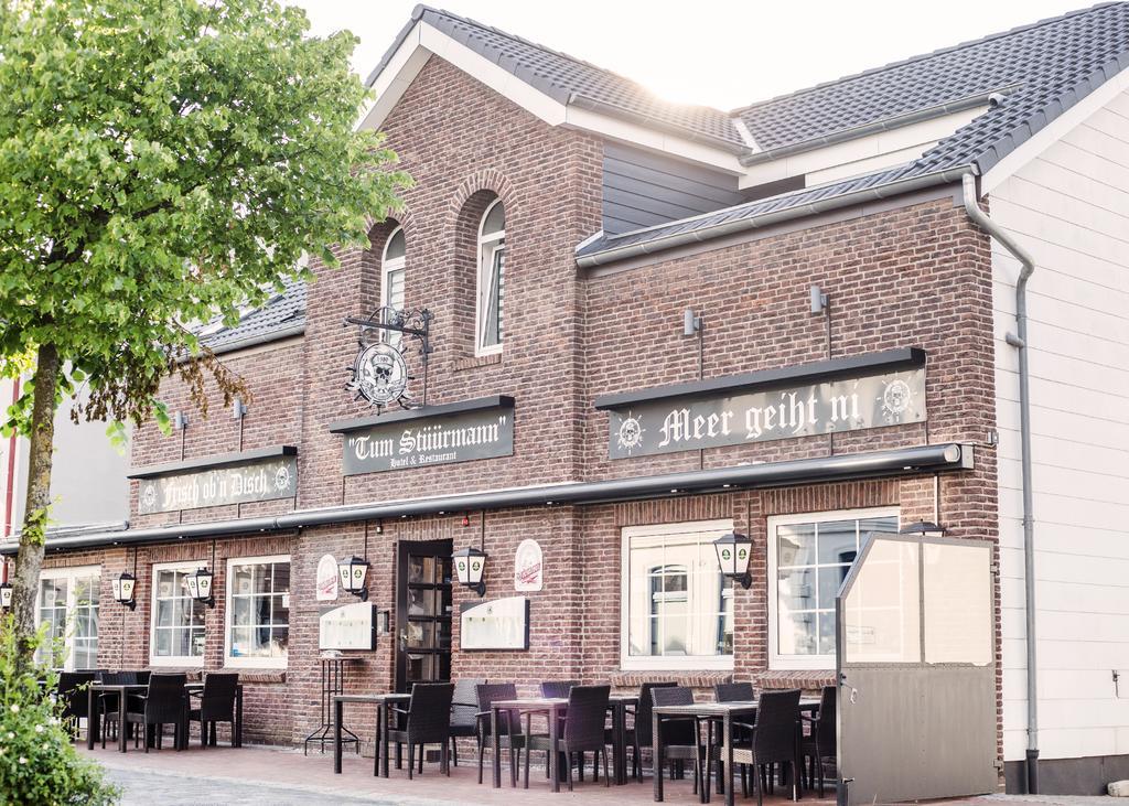 Hotel Tum Stueuermann Büsum Exteriör bild