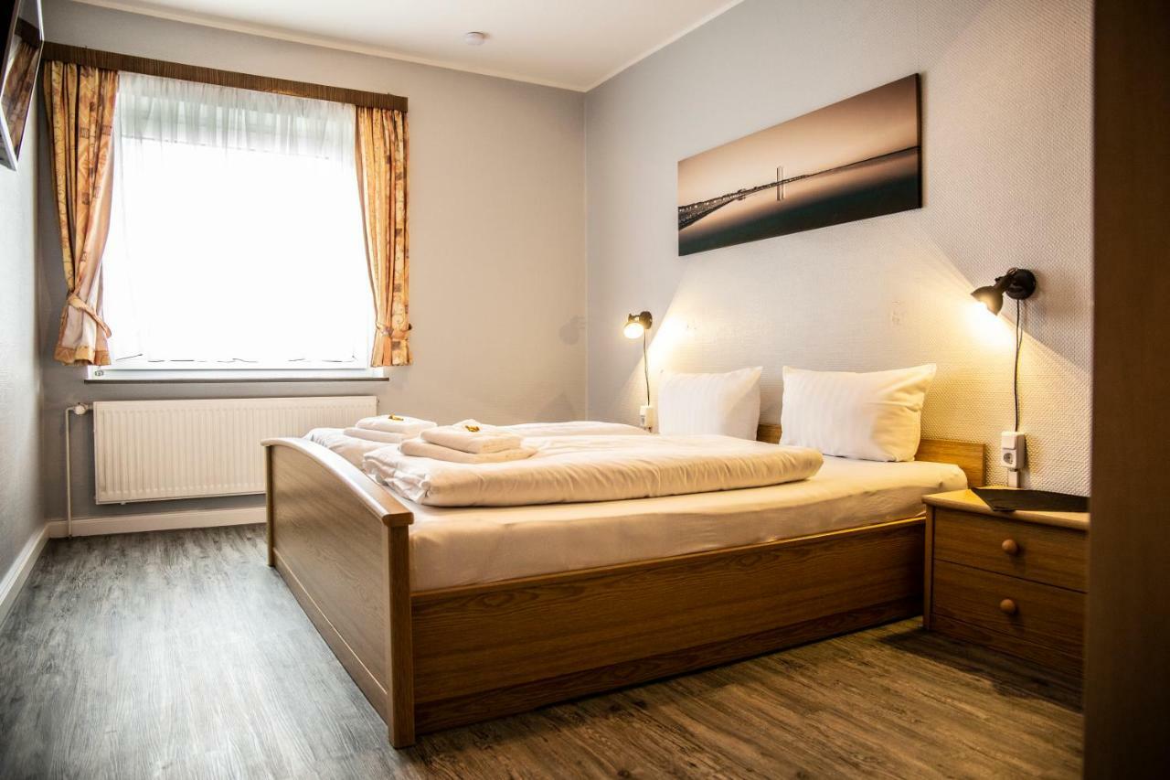 Hotel Tum Stueuermann Büsum Exteriör bild
