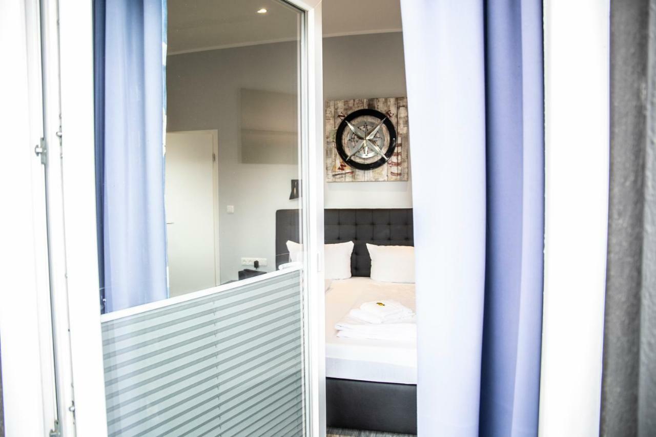 Hotel Tum Stueuermann Büsum Exteriör bild