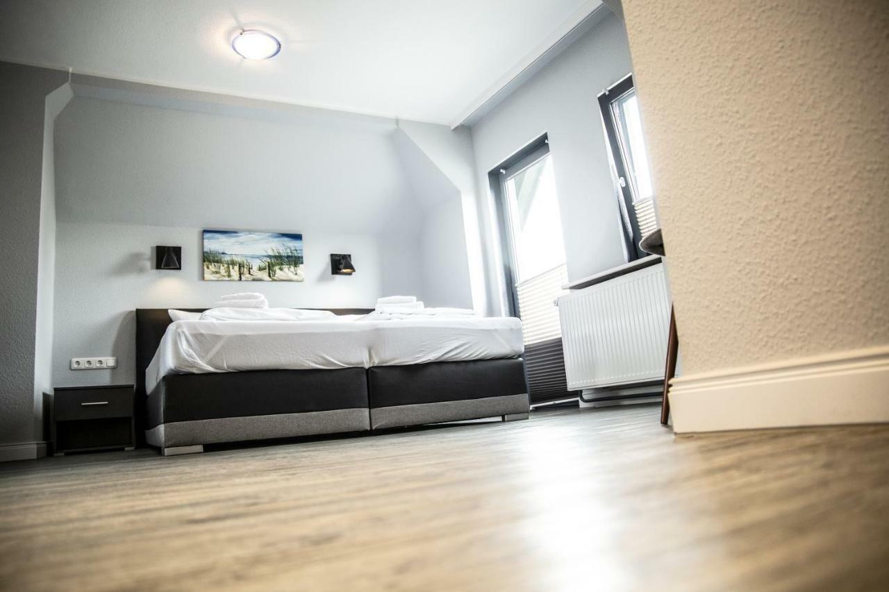 Hotel Tum Stueuermann Büsum Exteriör bild